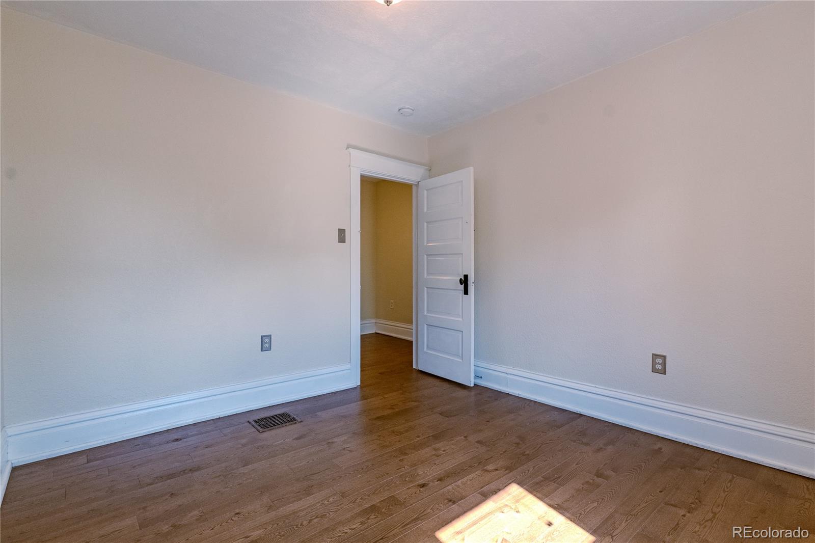 MLS Image #22 for 131  fox street,denver, Colorado