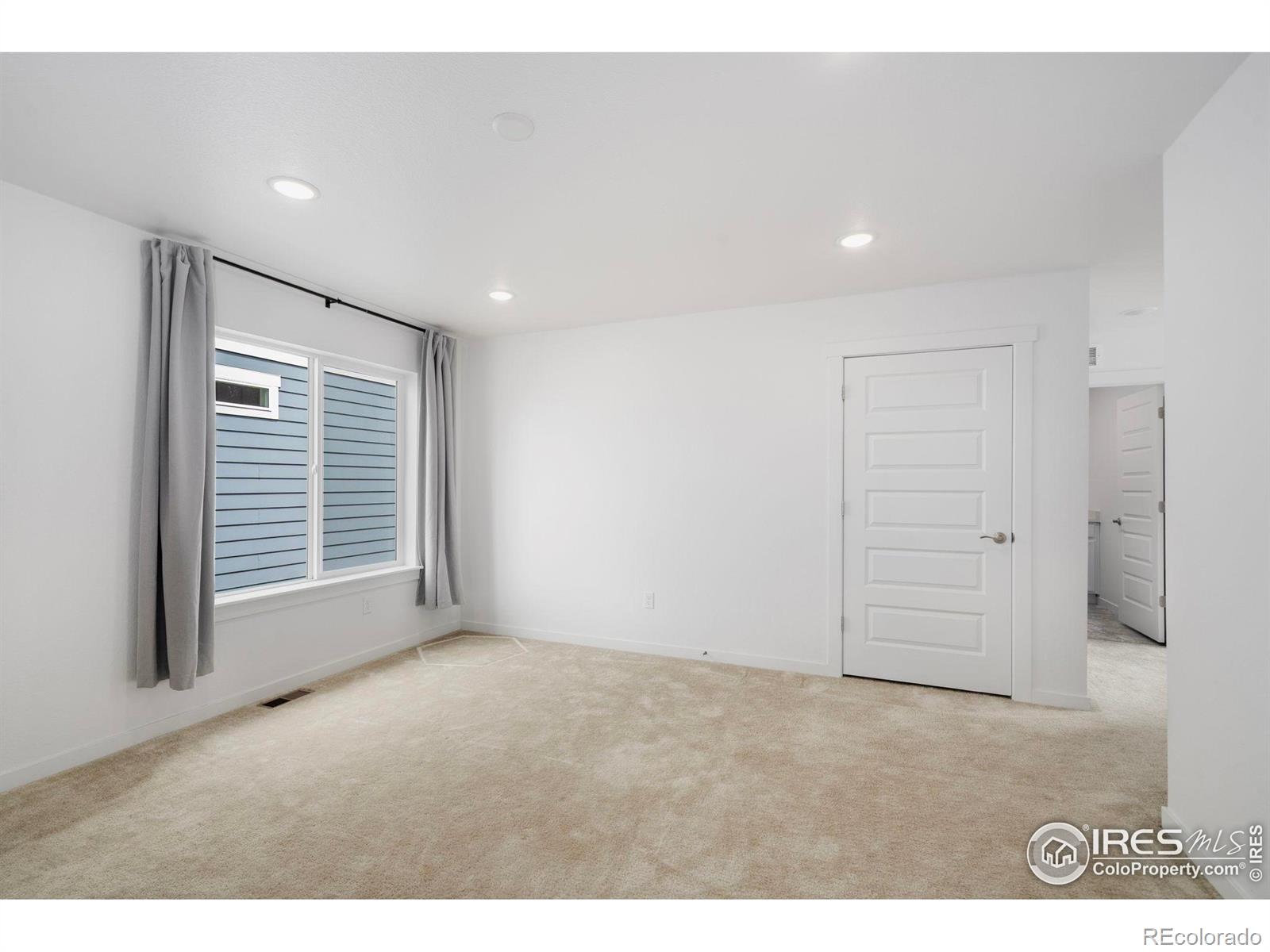 MLS Image #16 for 2031  moon rise drive,windsor, Colorado