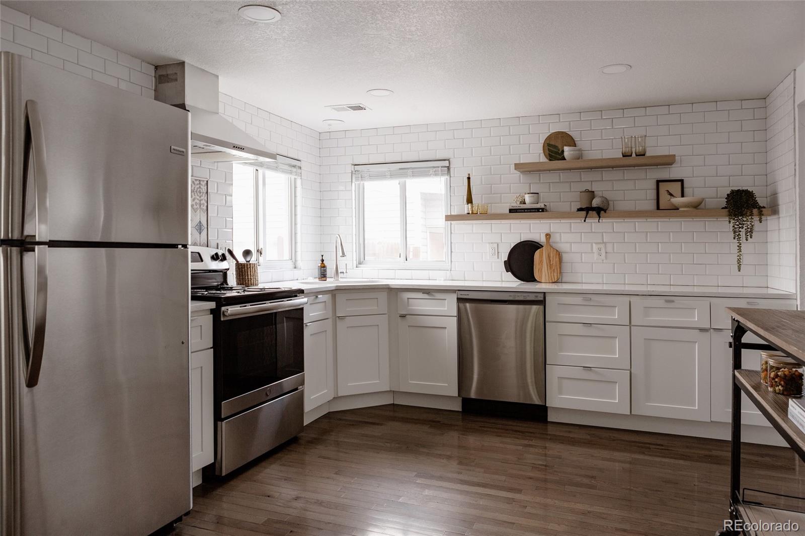 MLS Image #13 for 1200 s patton court,denver, Colorado