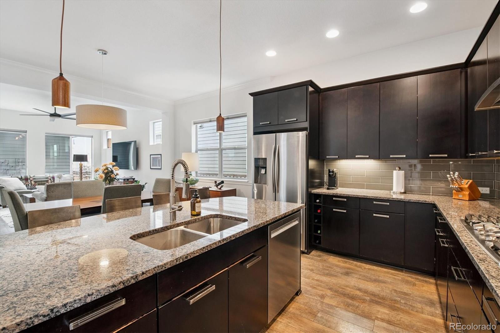 MLS Image #12 for 11466 e 27th avenue,denver, Colorado
