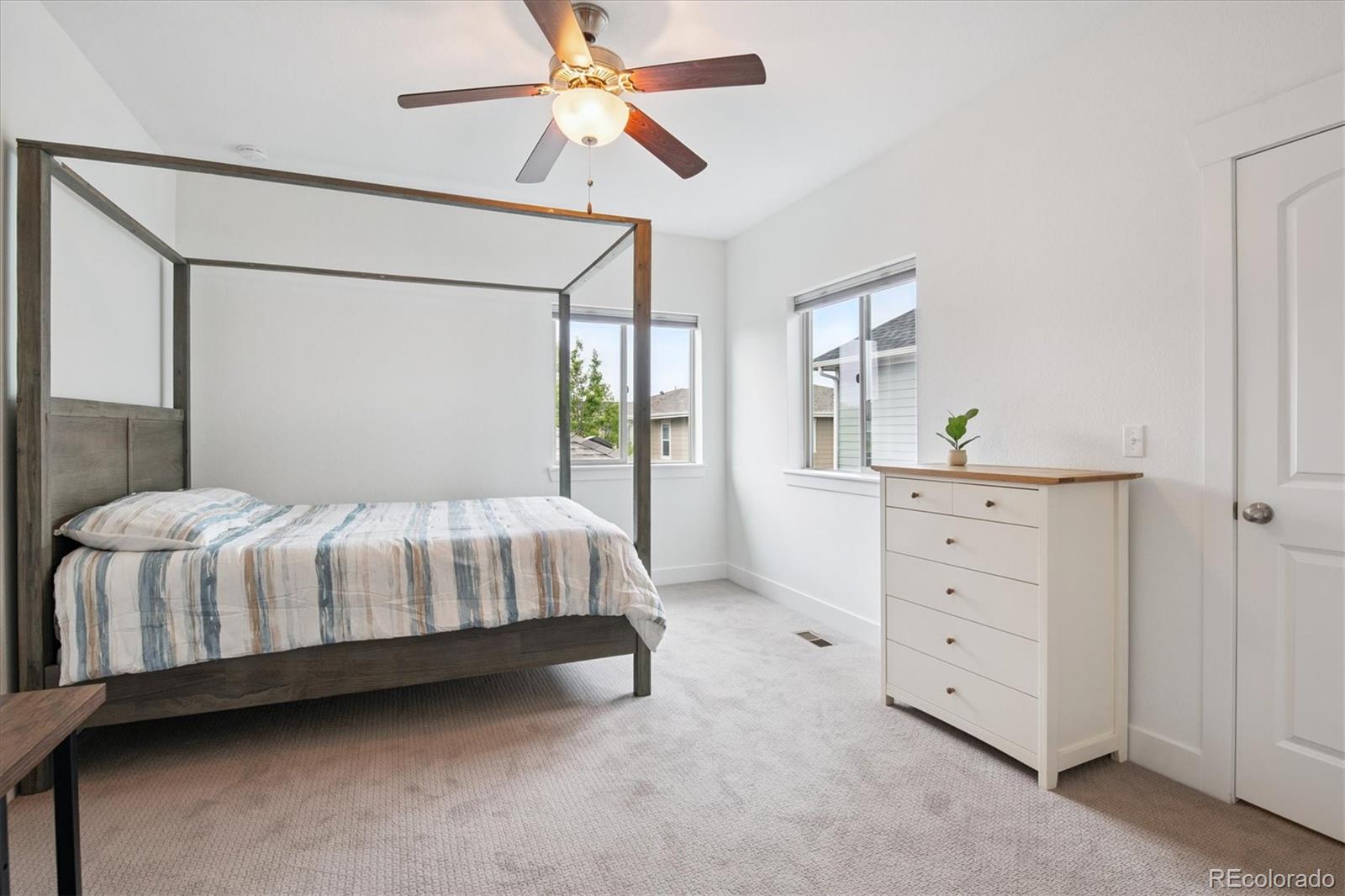 MLS Image #25 for 11466 e 27th avenue,denver, Colorado