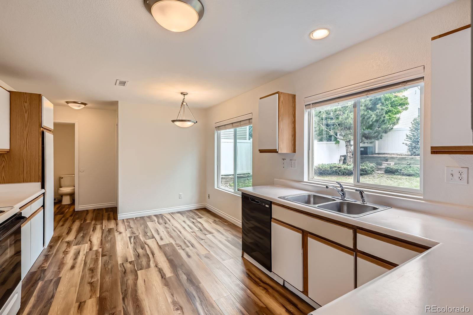 MLS Image #10 for 5120  perth street,denver, Colorado