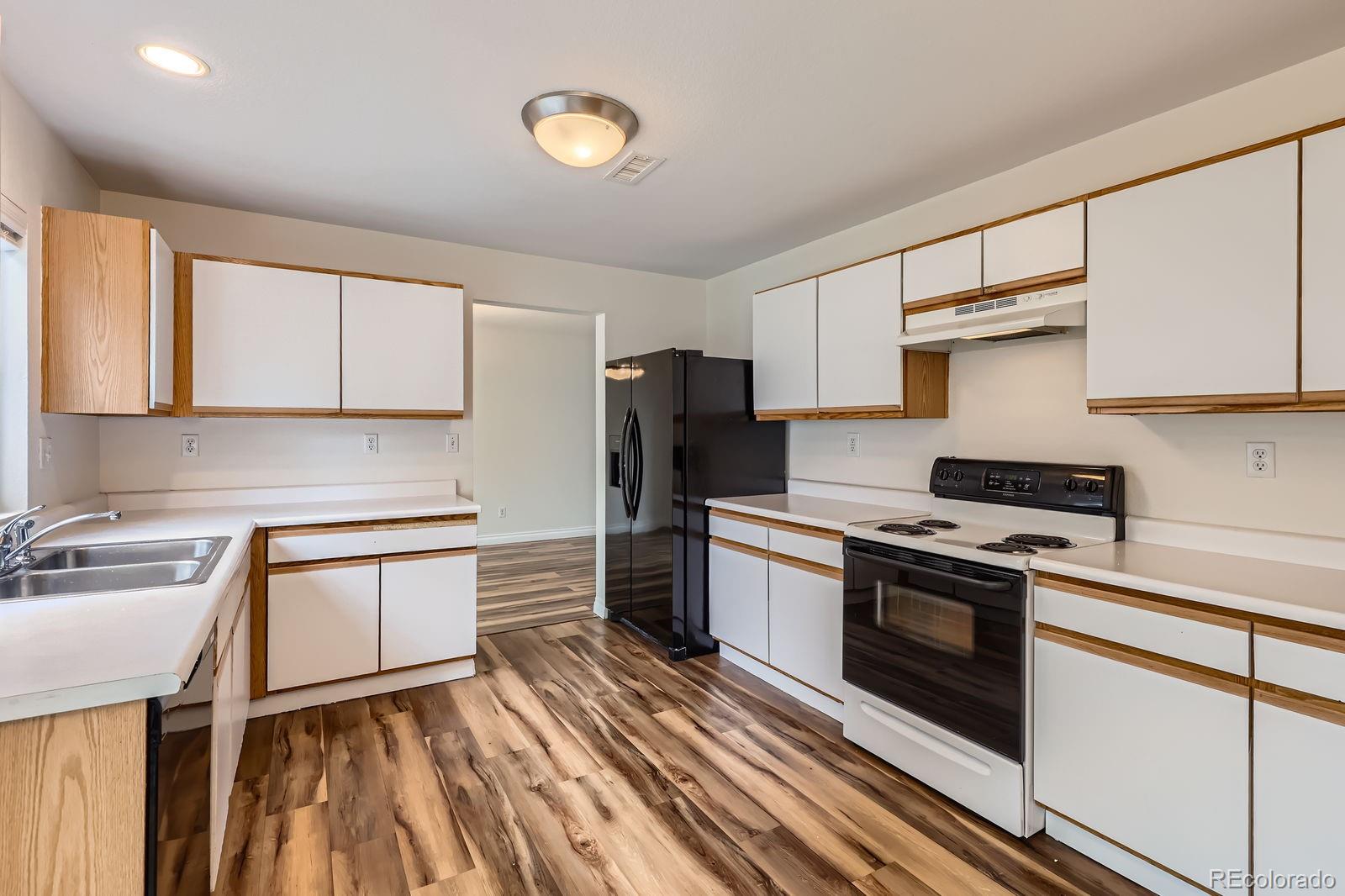 MLS Image #12 for 5120  perth street,denver, Colorado