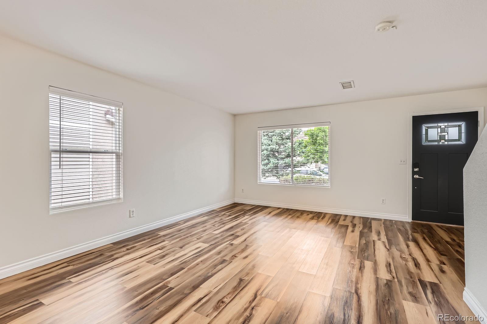 MLS Image #5 for 5120  perth street,denver, Colorado