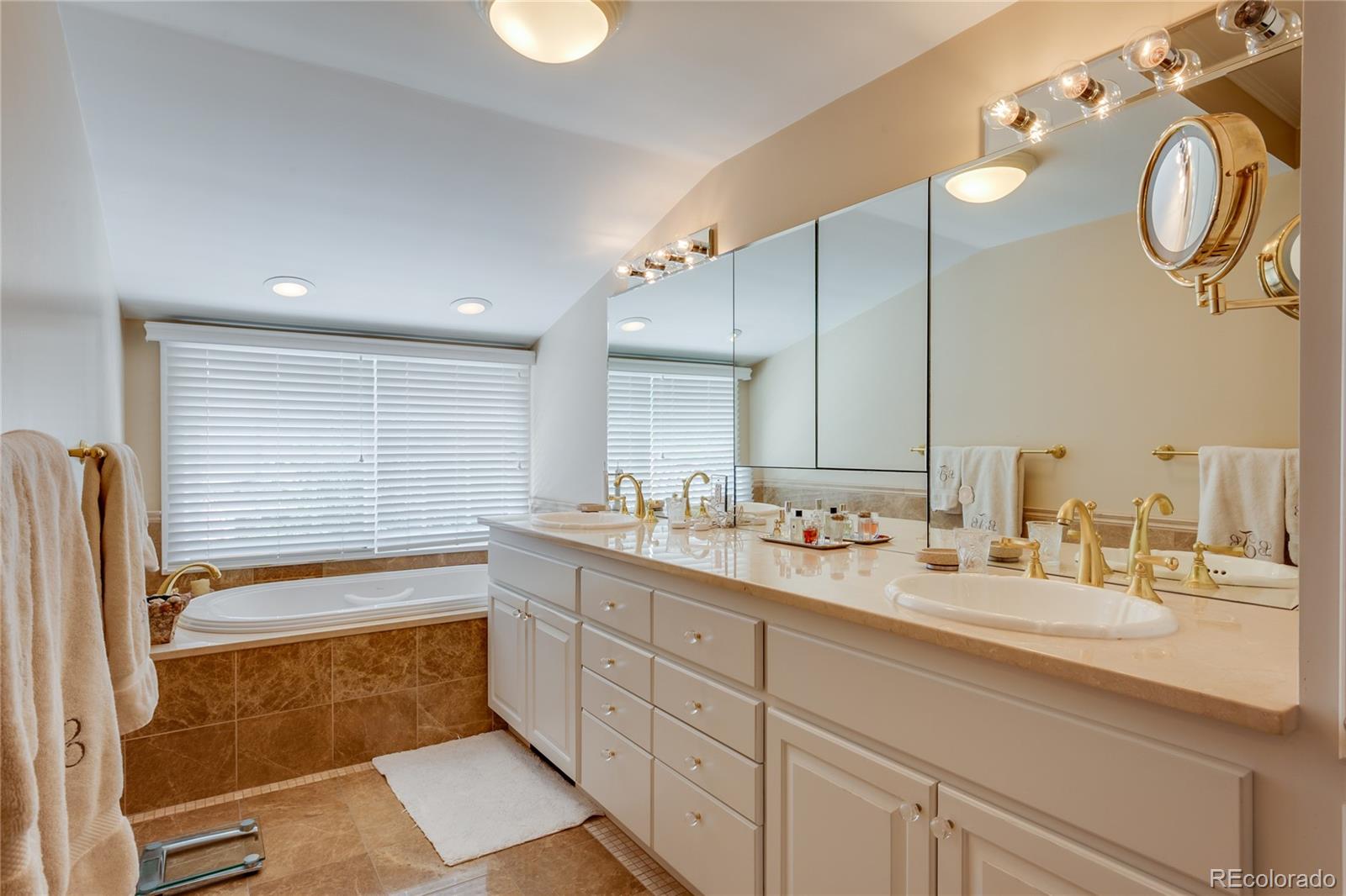 MLS Image #29 for 199  lafayette street,denver, Colorado
