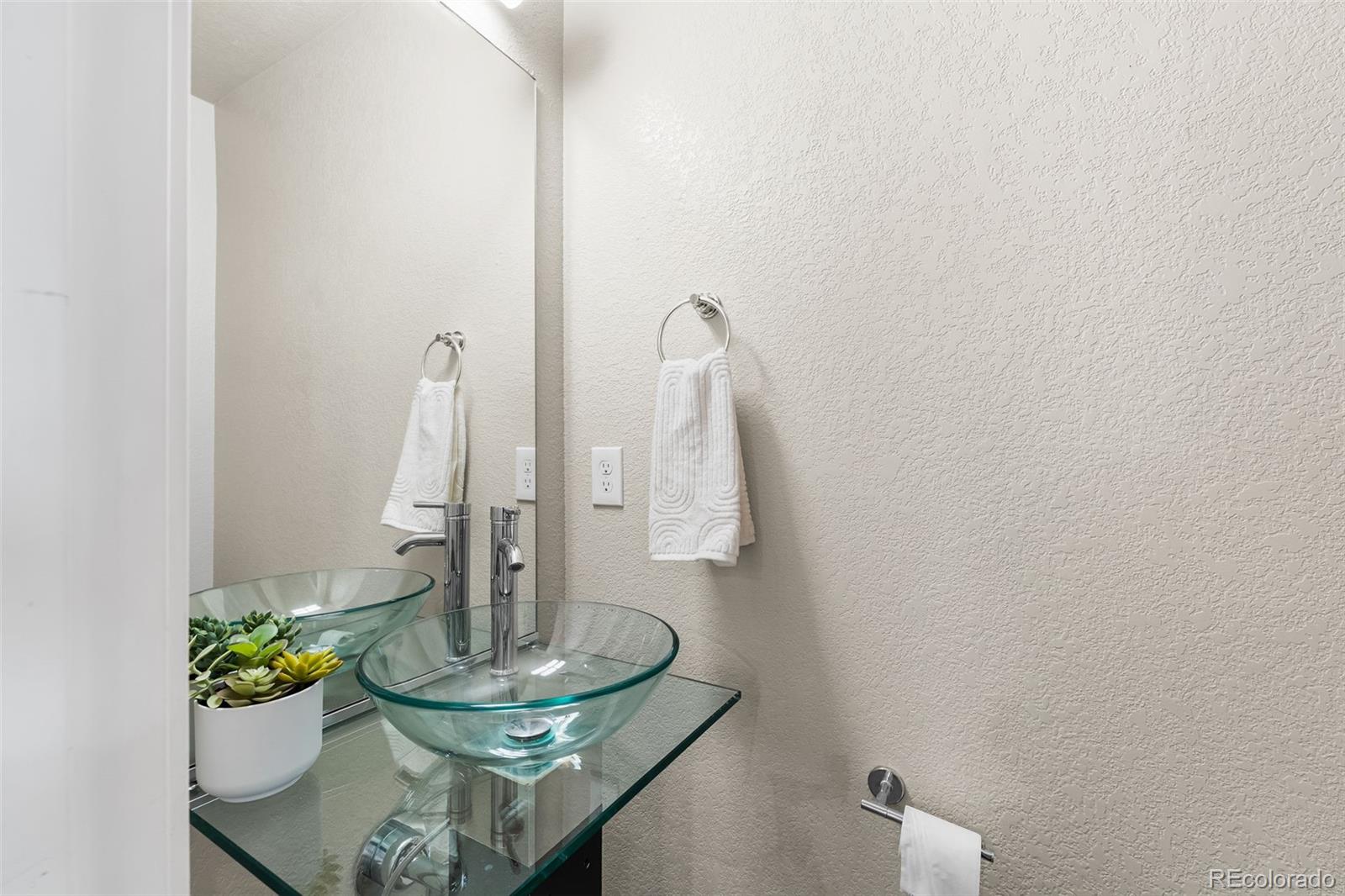 MLS Image #16 for 1655  yates street,denver, Colorado