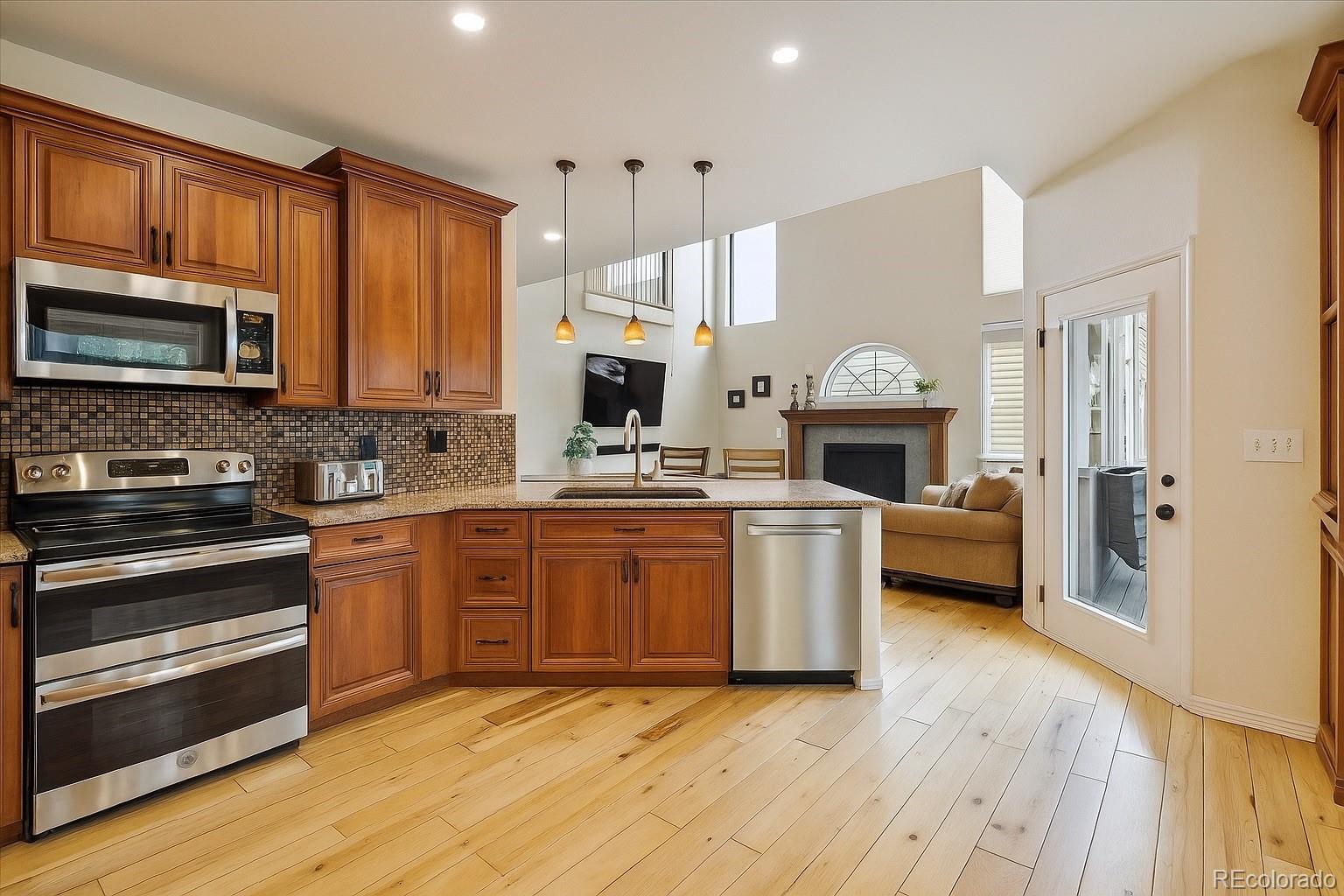MLS Image #10 for 9478  burgundy circle,highlands ranch, Colorado
