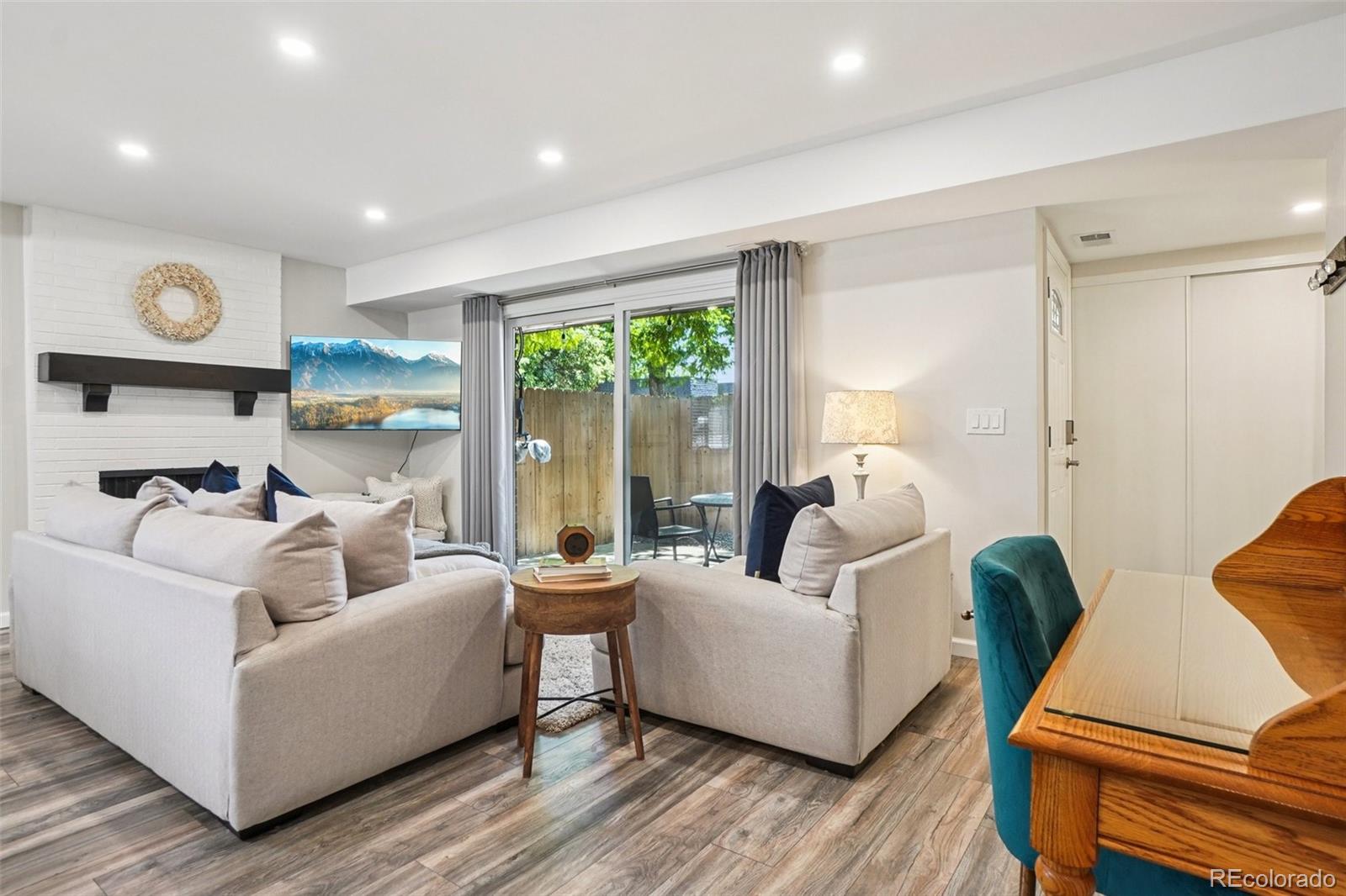 MLS Image #10 for 7995 e mississippi avenue,denver, Colorado