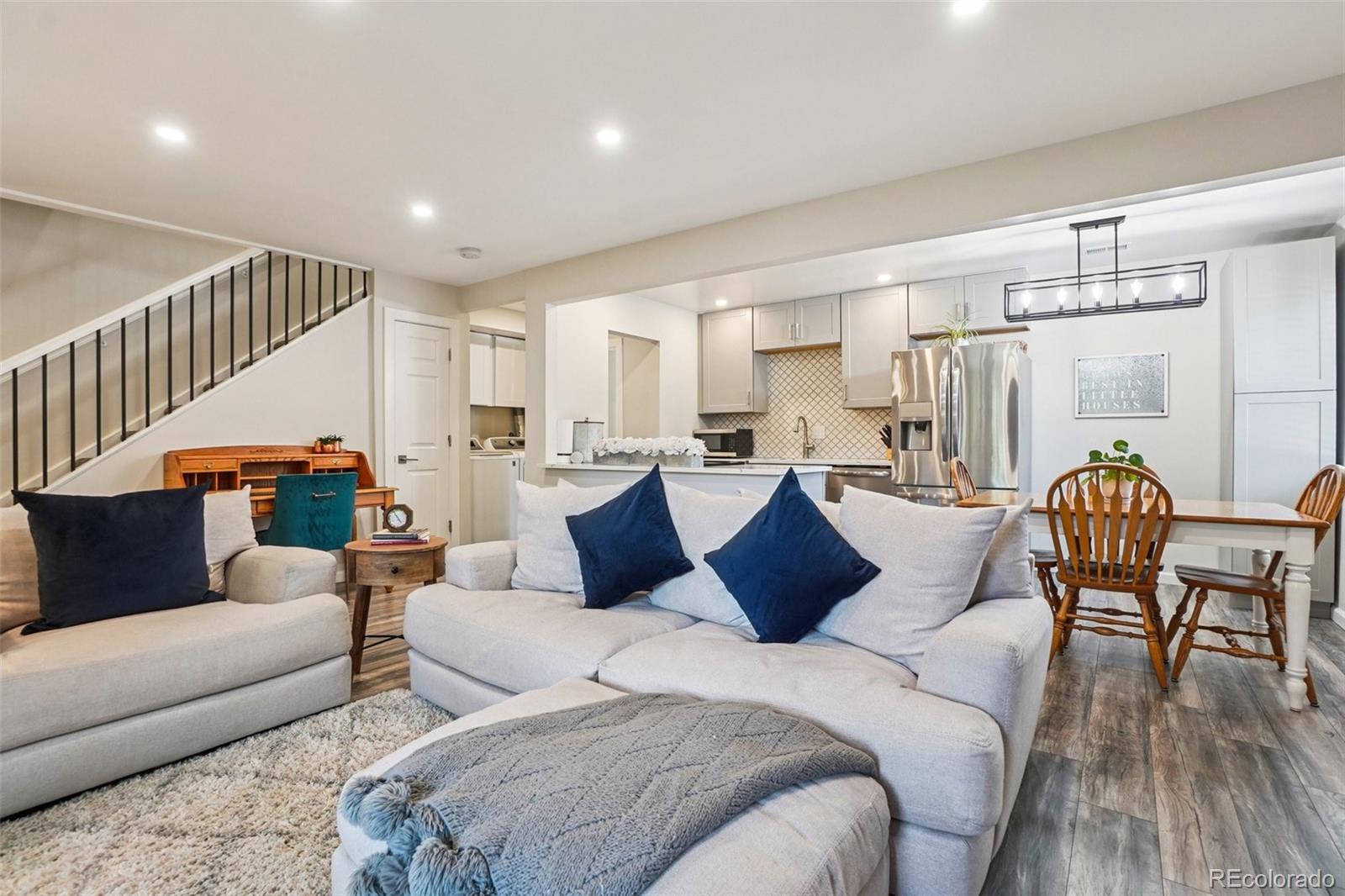 MLS Image #12 for 7995 e mississippi avenue,denver, Colorado