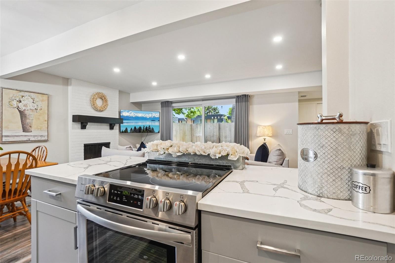 MLS Image #13 for 7995 e mississippi avenue,denver, Colorado