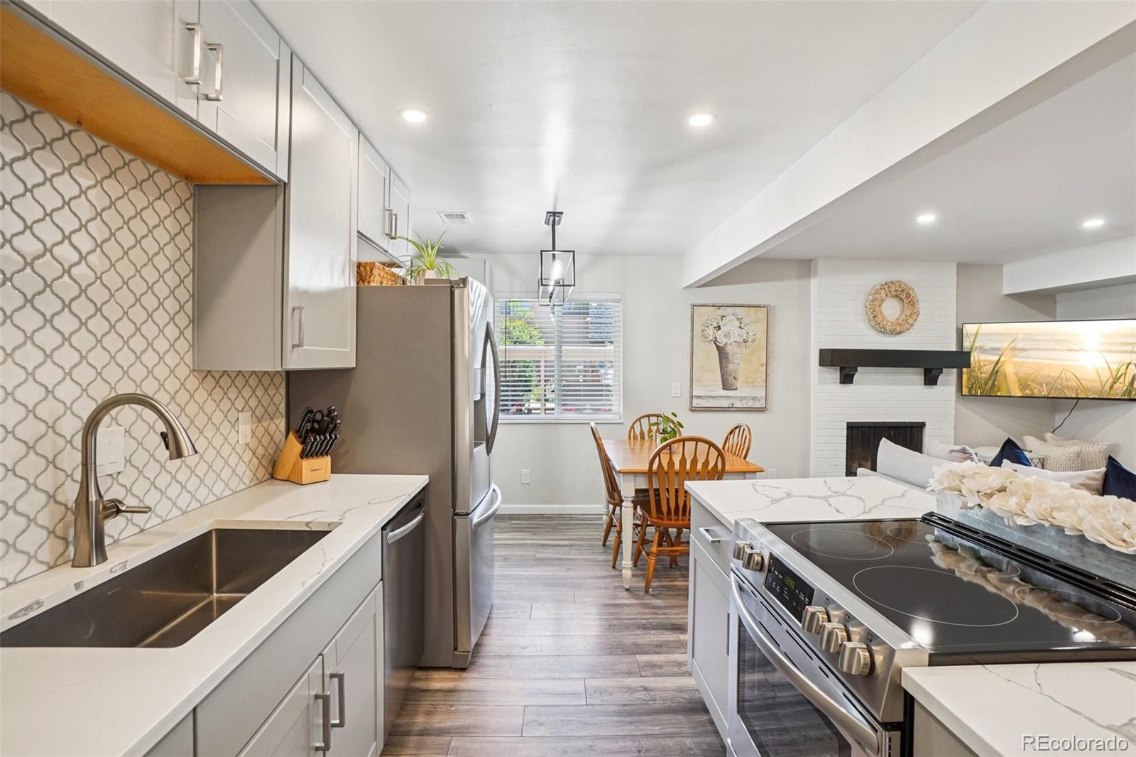 MLS Image #6 for 7995 e mississippi avenue,denver, Colorado