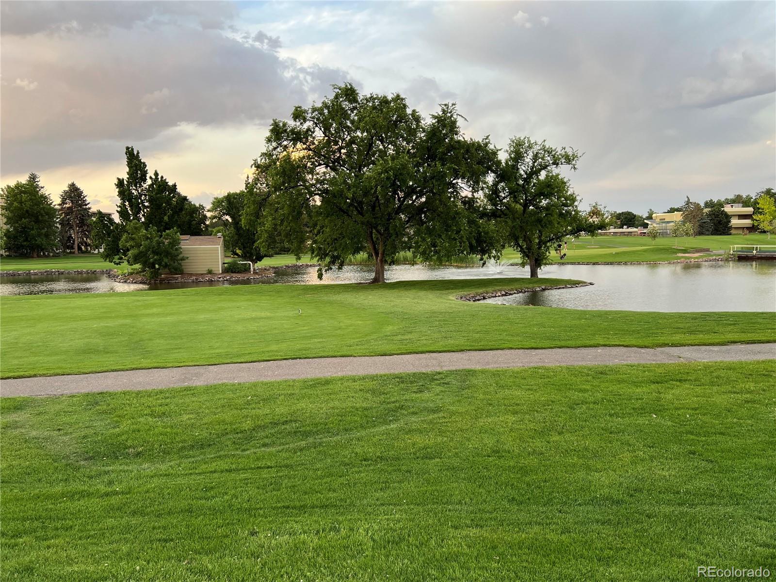 MLS Image #19 for 650 s clinton street,denver, Colorado