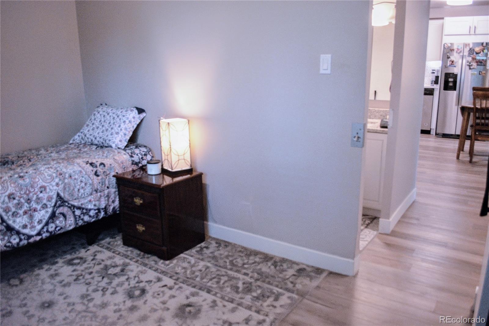 MLS Image #5 for 650 s clinton street,denver, Colorado