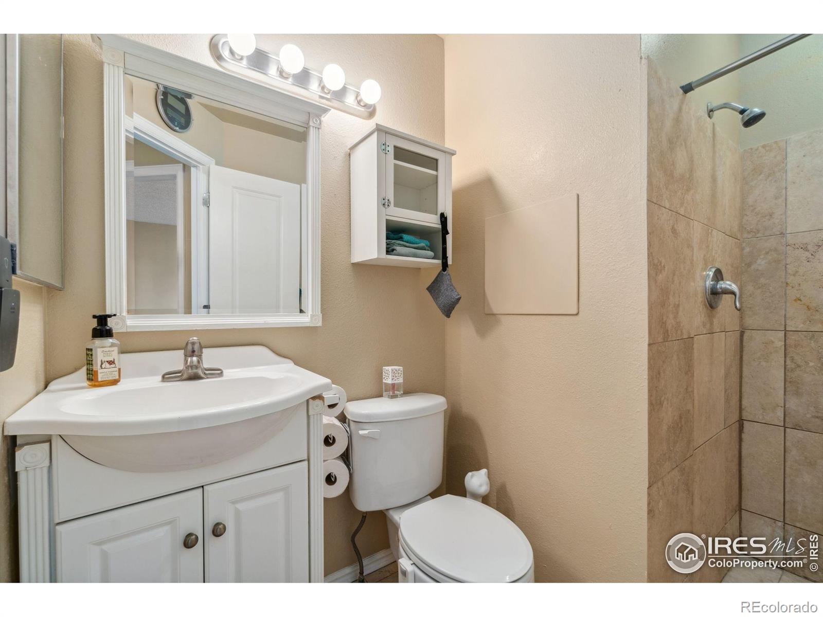 MLS Image #9 for 6710 w 84th way,arvada, Colorado