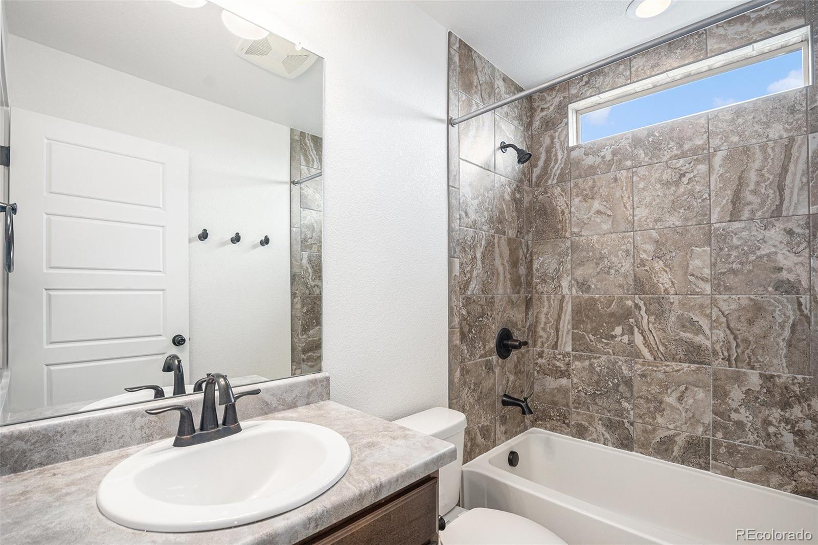 MLS Image #19 for 19096 e 55th avenue,denver, Colorado