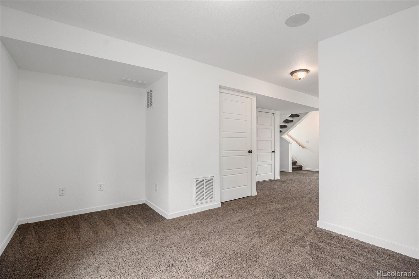 MLS Image #24 for 19096 e 55th avenue,denver, Colorado