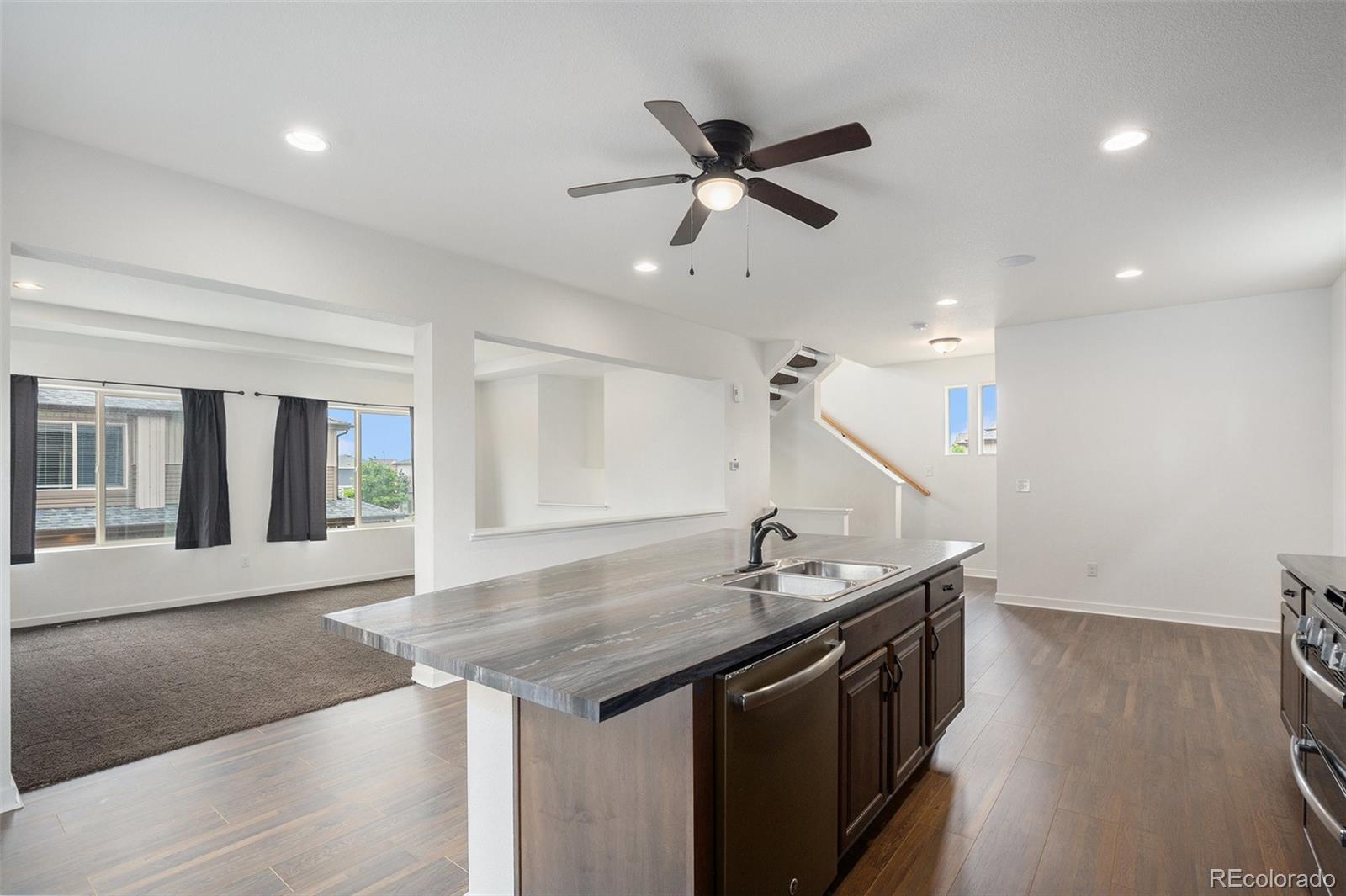 MLS Image #7 for 19096 e 55th avenue,denver, Colorado