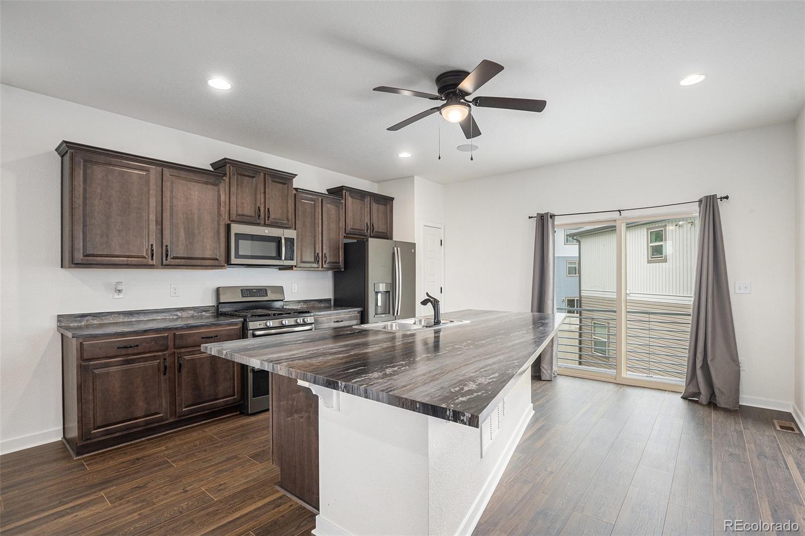MLS Image #9 for 19096 e 55th avenue,denver, Colorado