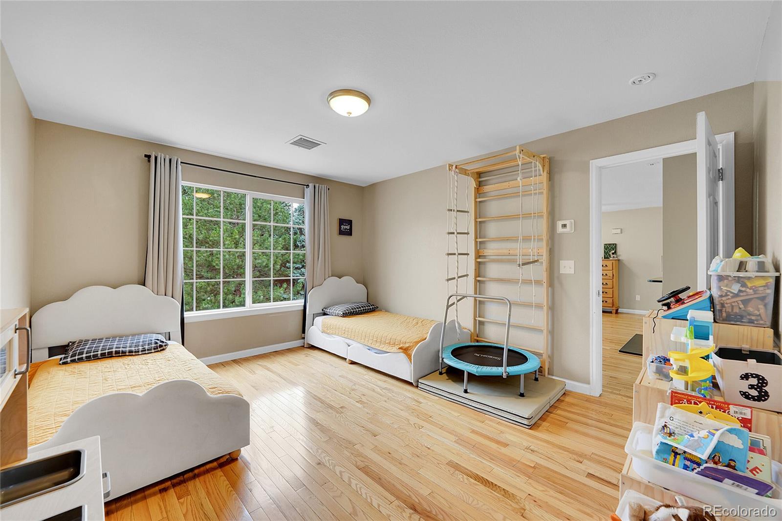 MLS Image #16 for 1308 s danube way,aurora, Colorado