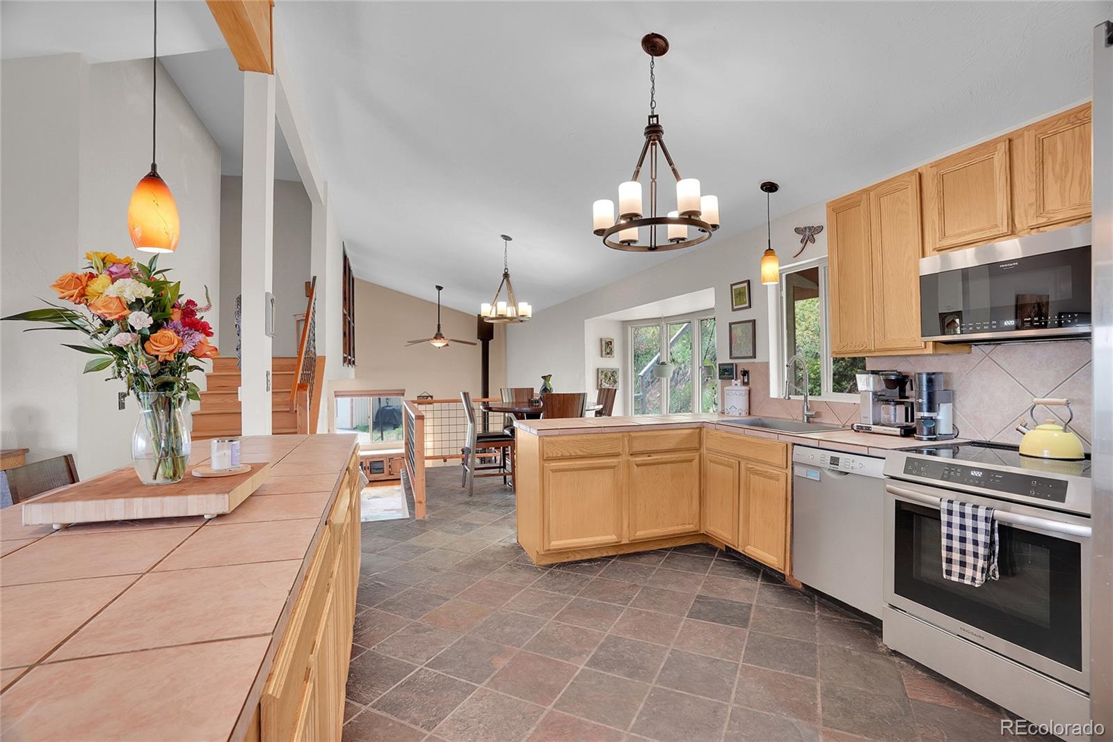 MLS Image #21 for 9648  yegge road,morrison, Colorado