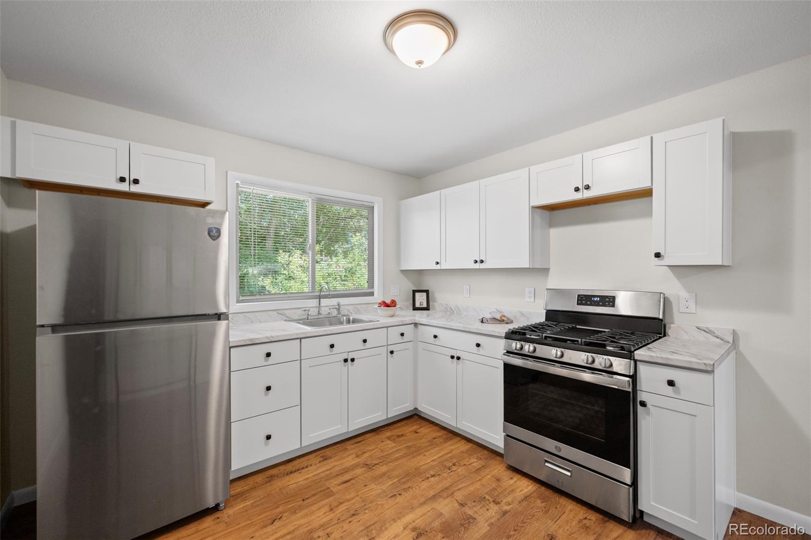 MLS Image #2 for 213  sumac drive,colorado springs, Colorado