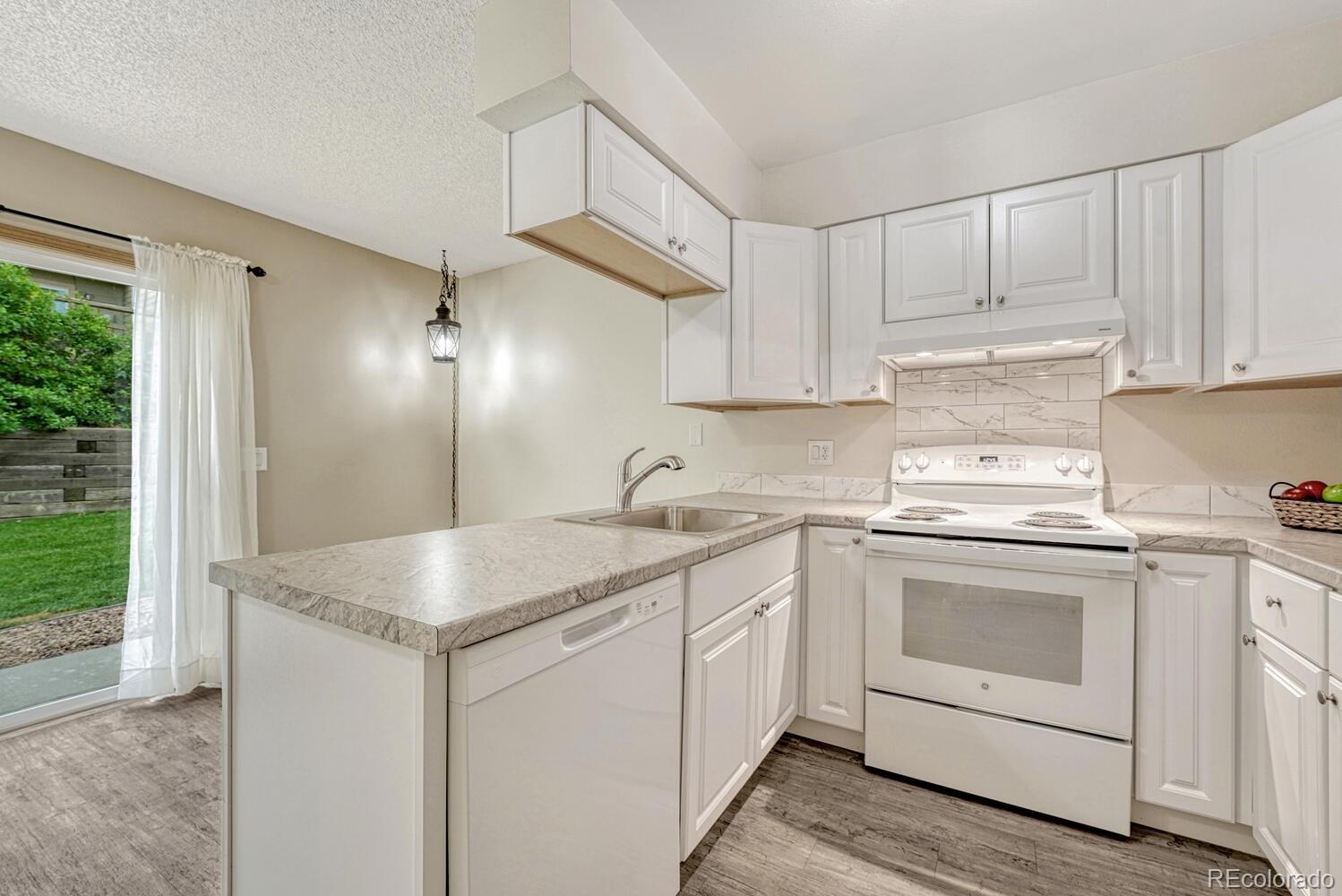 MLS Image #10 for 3548  queen anne way,colorado springs, Colorado