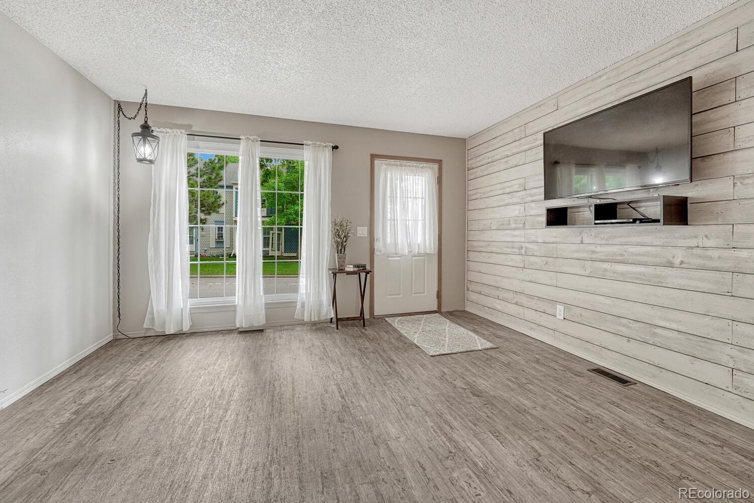 MLS Image #2 for 3548  queen anne way,colorado springs, Colorado