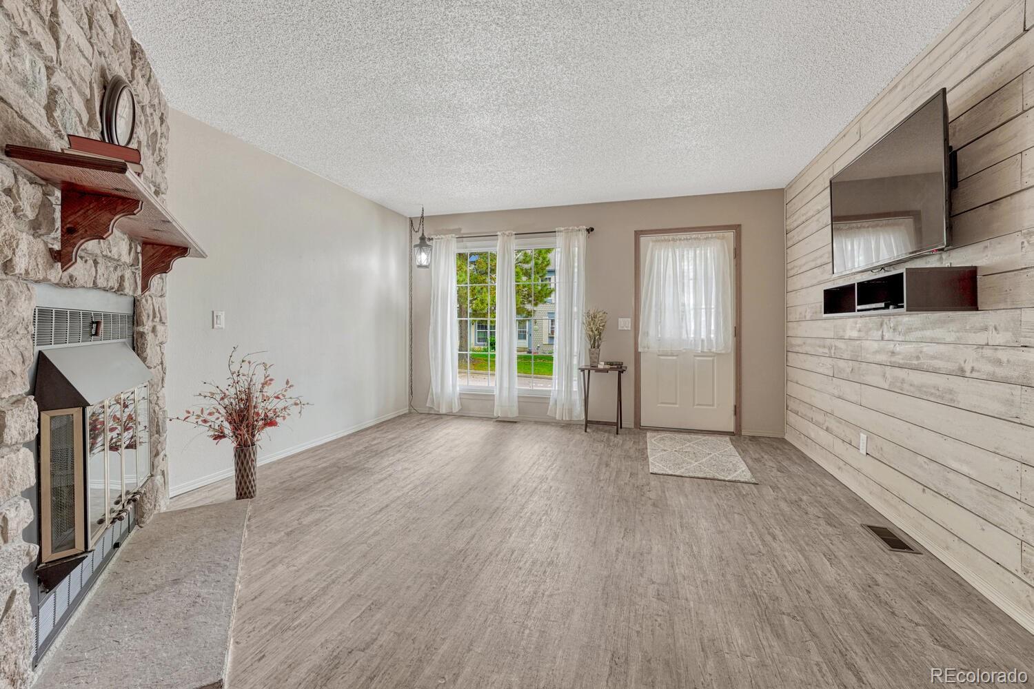 MLS Image #3 for 3548  queen anne way,colorado springs, Colorado