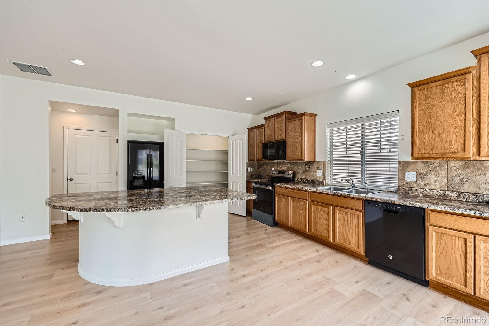 MLS Image #13 for 4414  walden street,denver, Colorado
