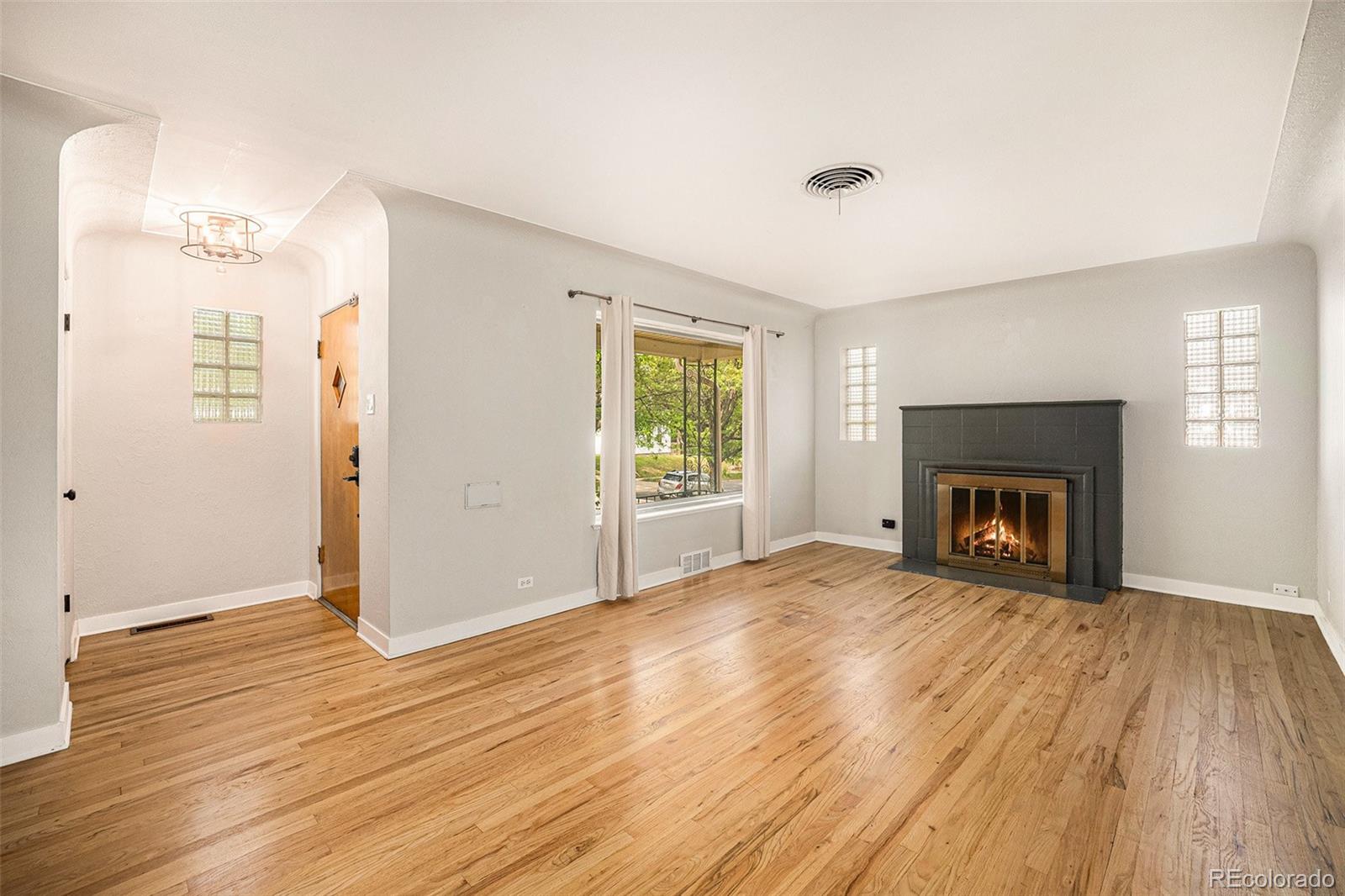 MLS Image #4 for 2526 w 39th avenue,denver, Colorado