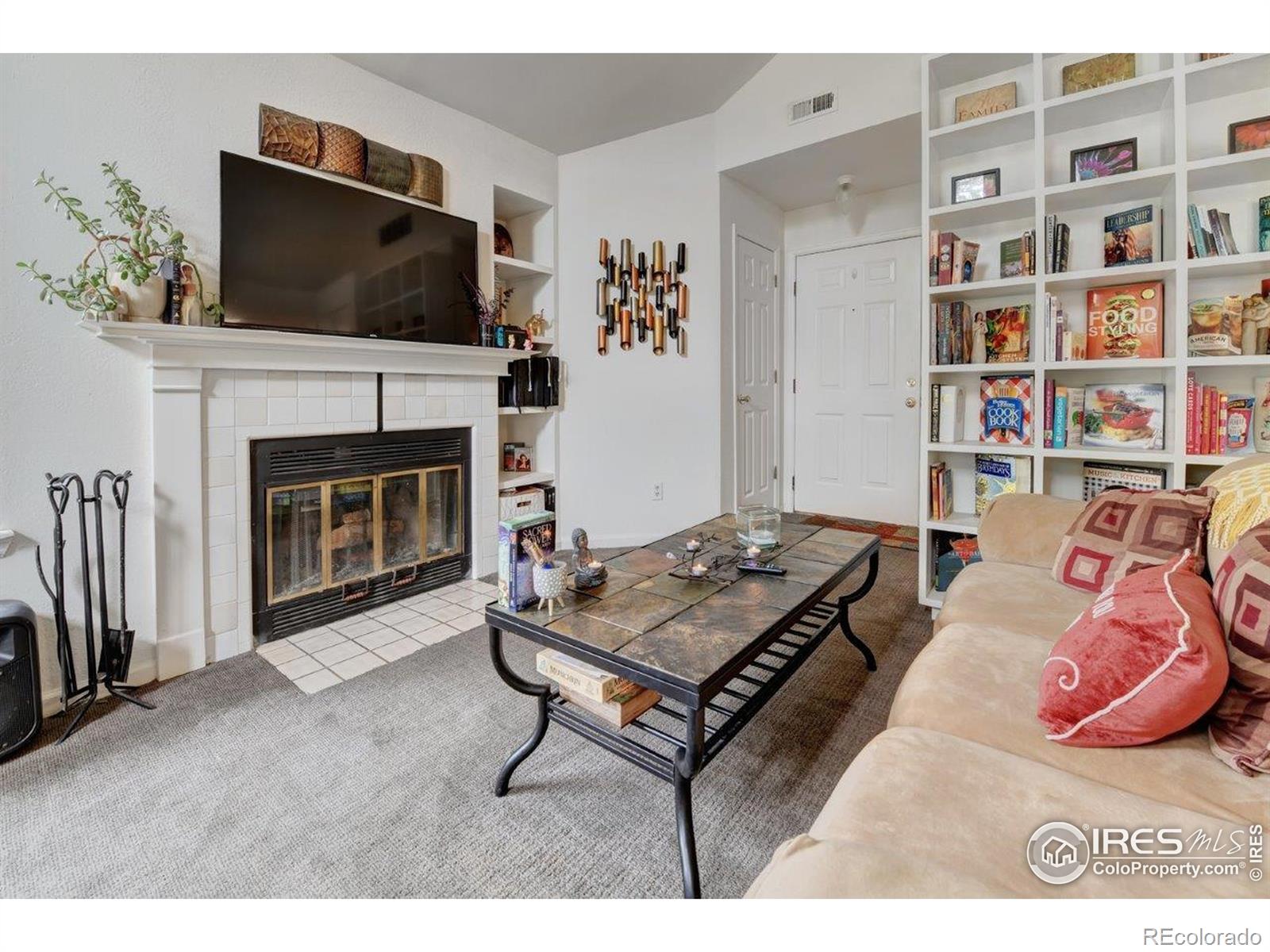 MLS Image #4 for 4887  white rock circle,boulder, Colorado