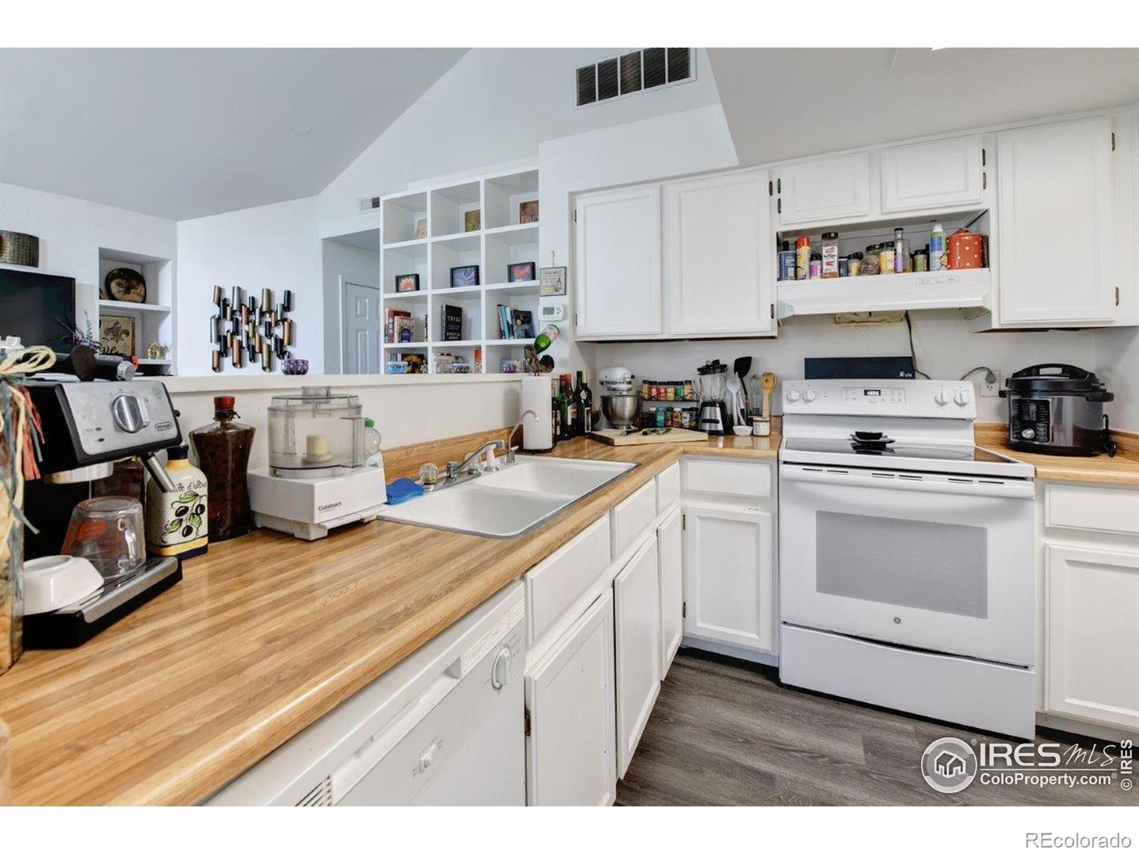 MLS Image #8 for 4887  white rock circle,boulder, Colorado