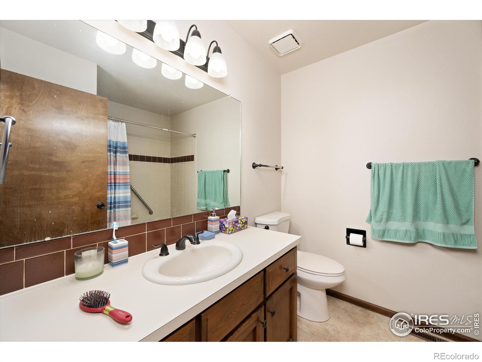 MLS Image #15 for 3029  aspen drive,loveland, Colorado