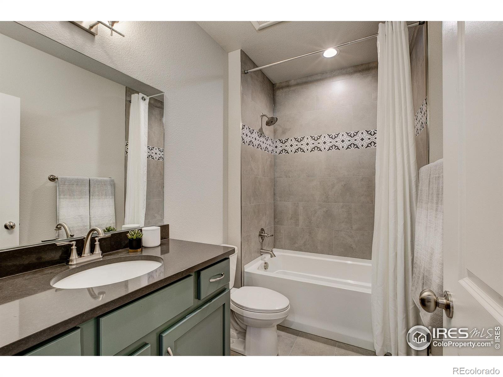 MLS Image #30 for 218  high point drive,longmont, Colorado