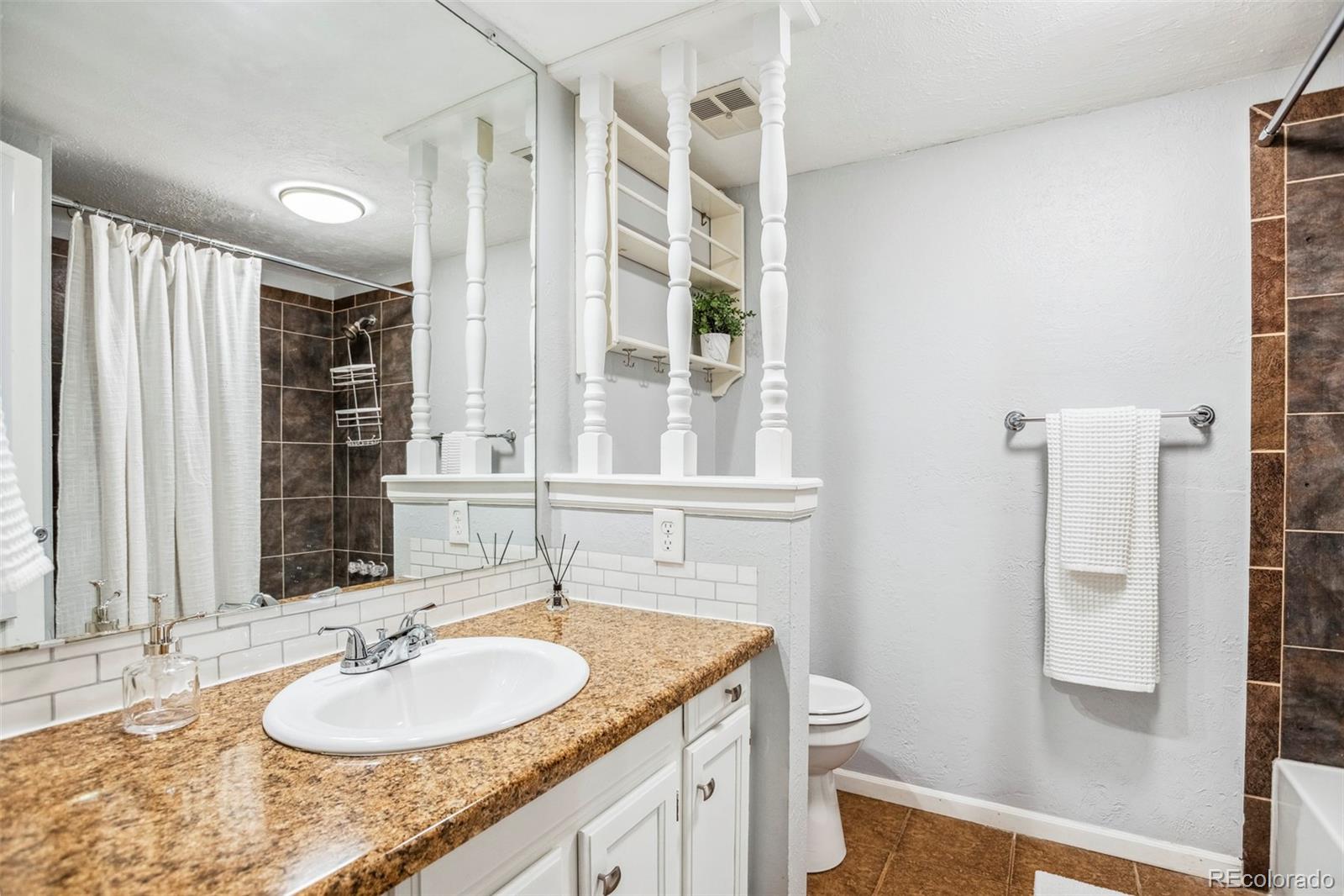 MLS Image #10 for 14121 e baltic place,aurora, Colorado