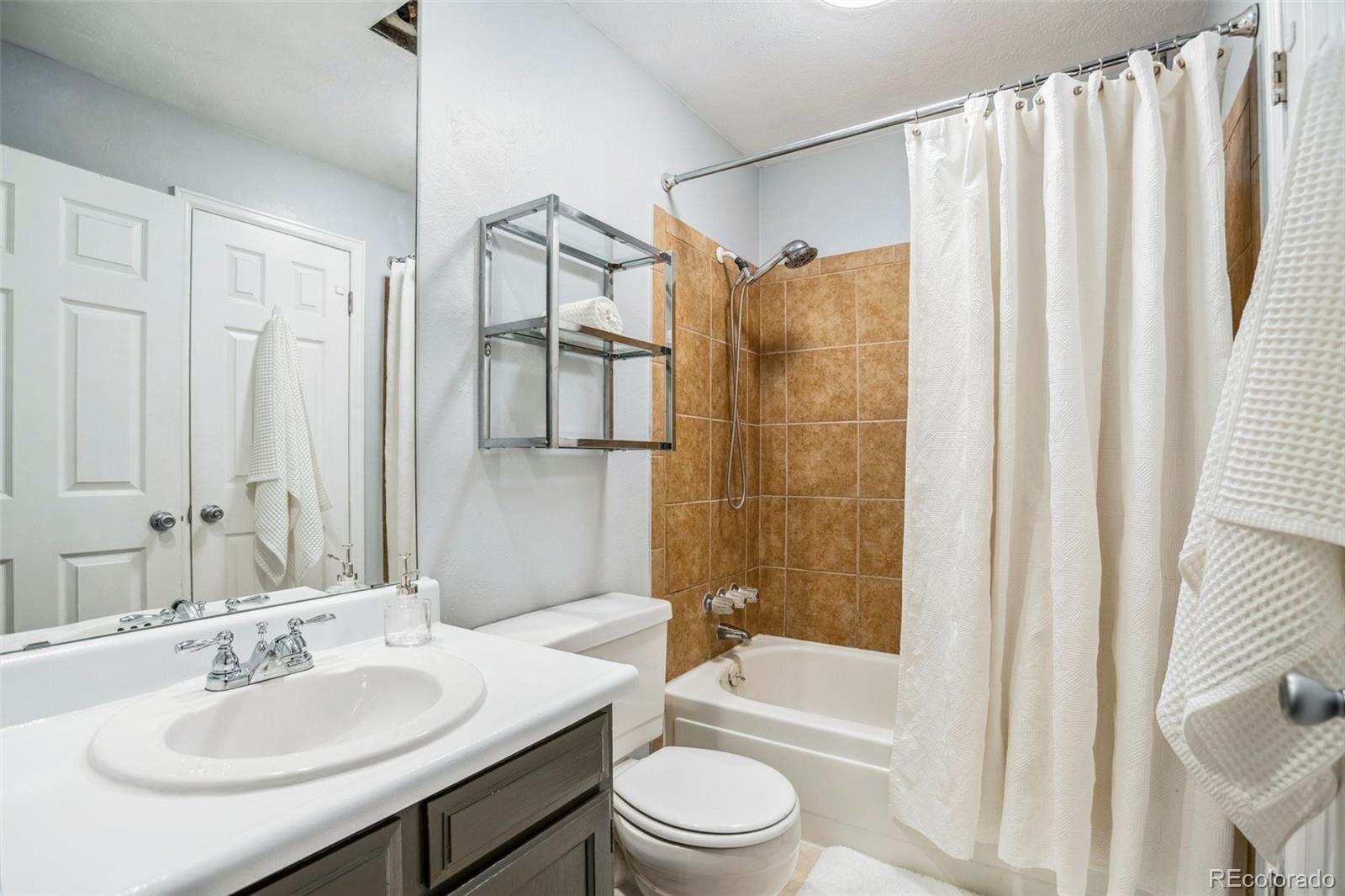 MLS Image #26 for 14121 e baltic place,aurora, Colorado