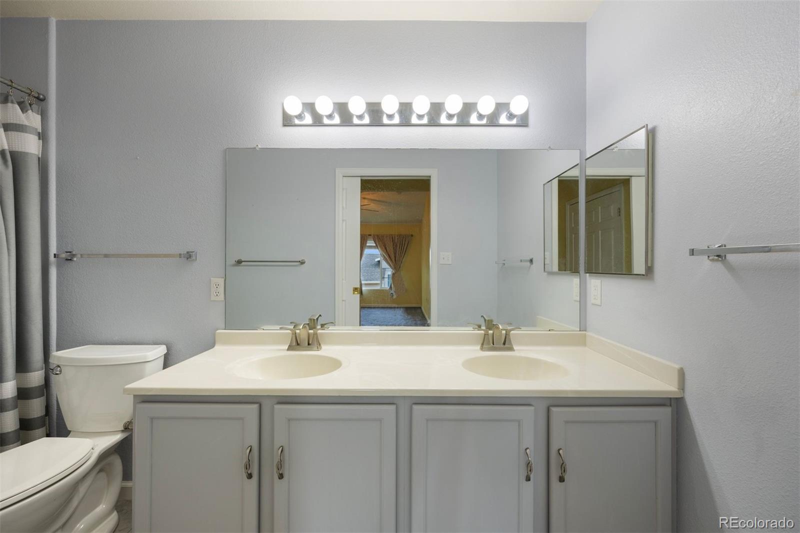 MLS Image #18 for 3857  mossy rock drive,highlands ranch, Colorado