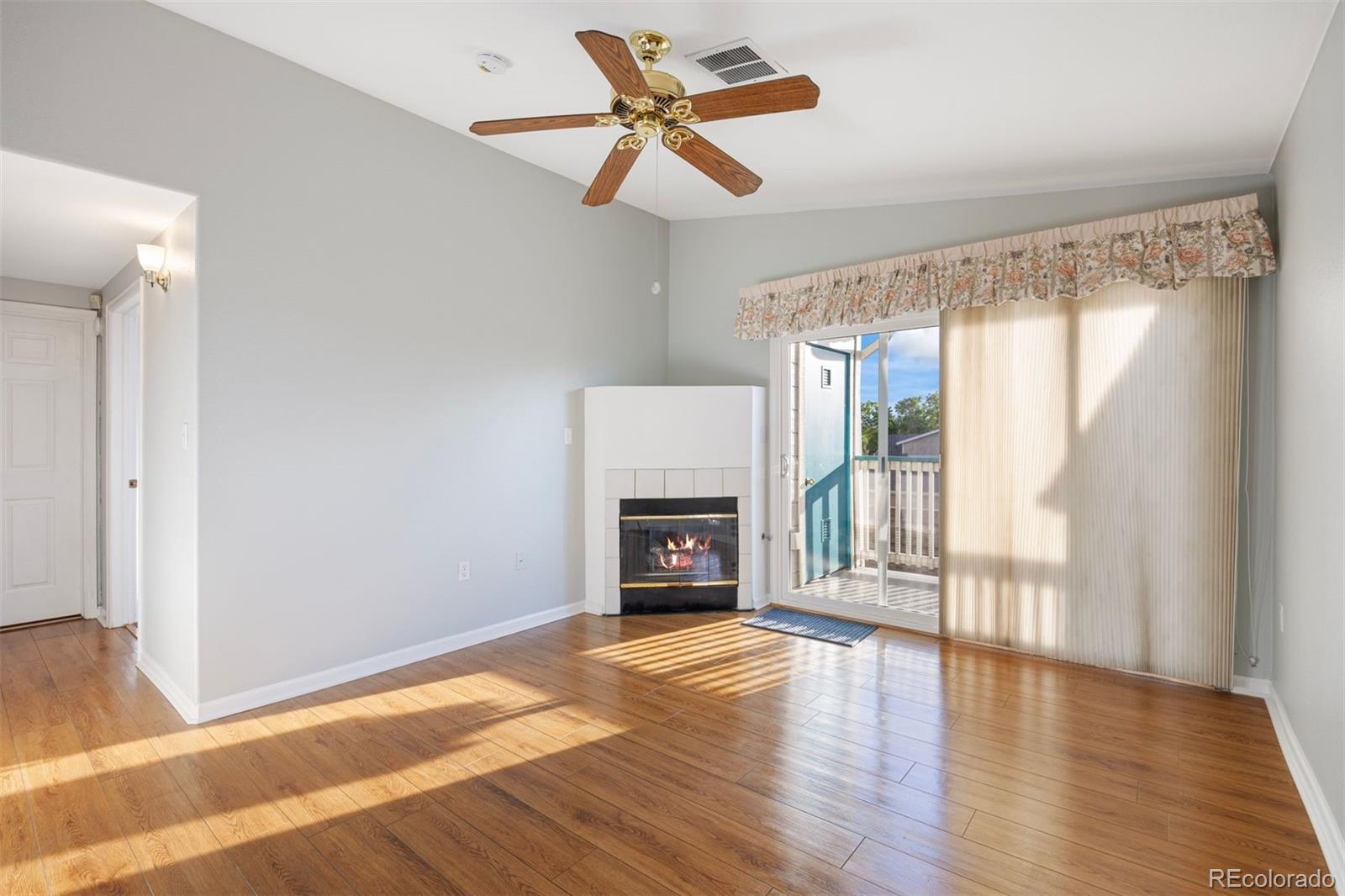 MLS Image #7 for 3857  mossy rock drive,highlands ranch, Colorado