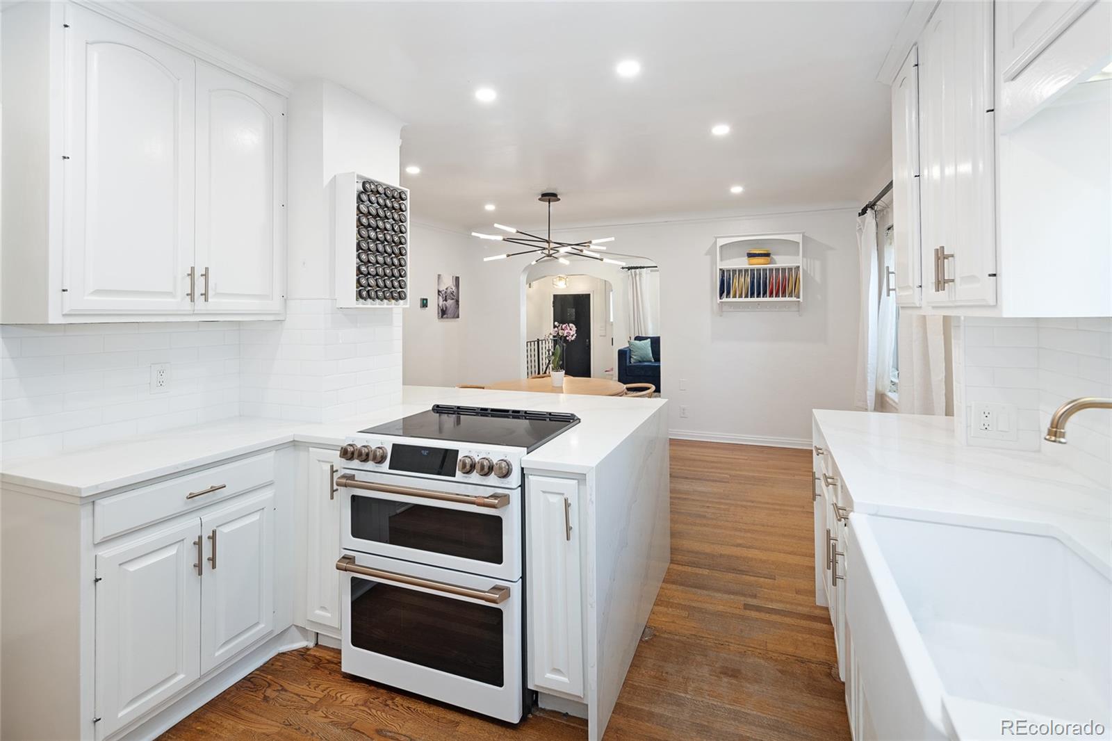 MLS Image #14 for 1661  oneida street,denver, Colorado