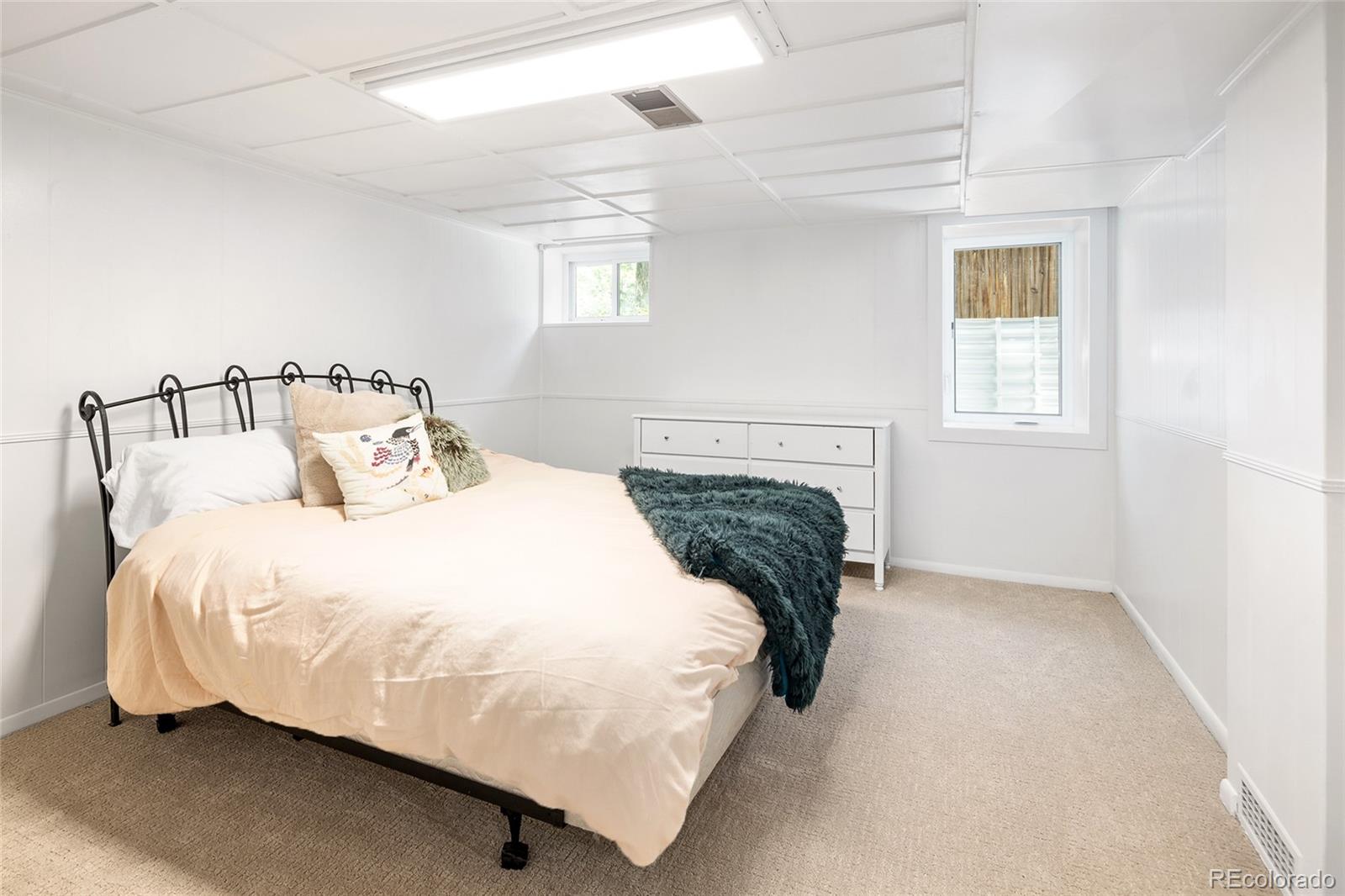 MLS Image #30 for 1661  oneida street,denver, Colorado