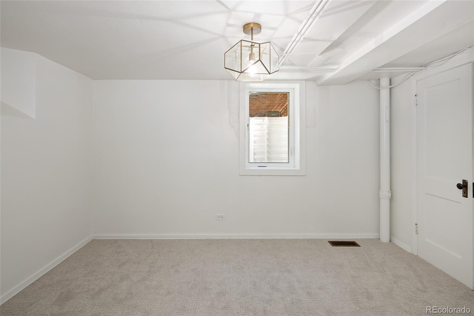 MLS Image #33 for 1661  oneida street,denver, Colorado