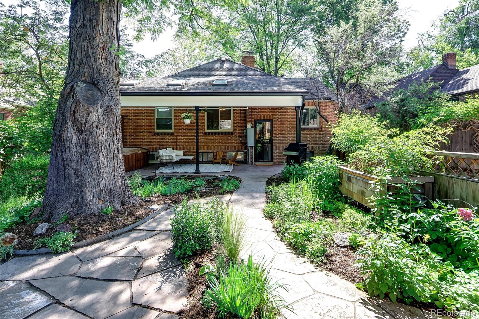 MLS Image #42 for 1661  oneida street,denver, Colorado