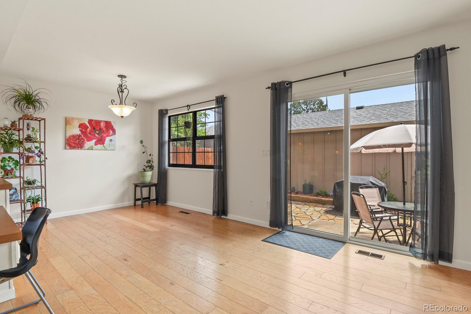 MLS Image #7 for 10310 e jewell avenue,aurora, Colorado