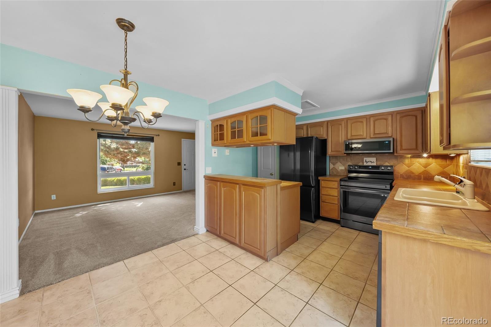 MLS Image #10 for 16563 e kansas place,aurora, Colorado