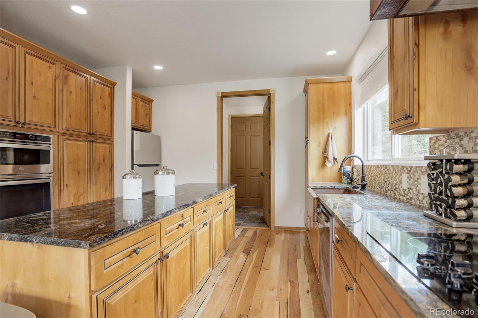 MLS Image #5 for 178  cree court,lyons, Colorado
