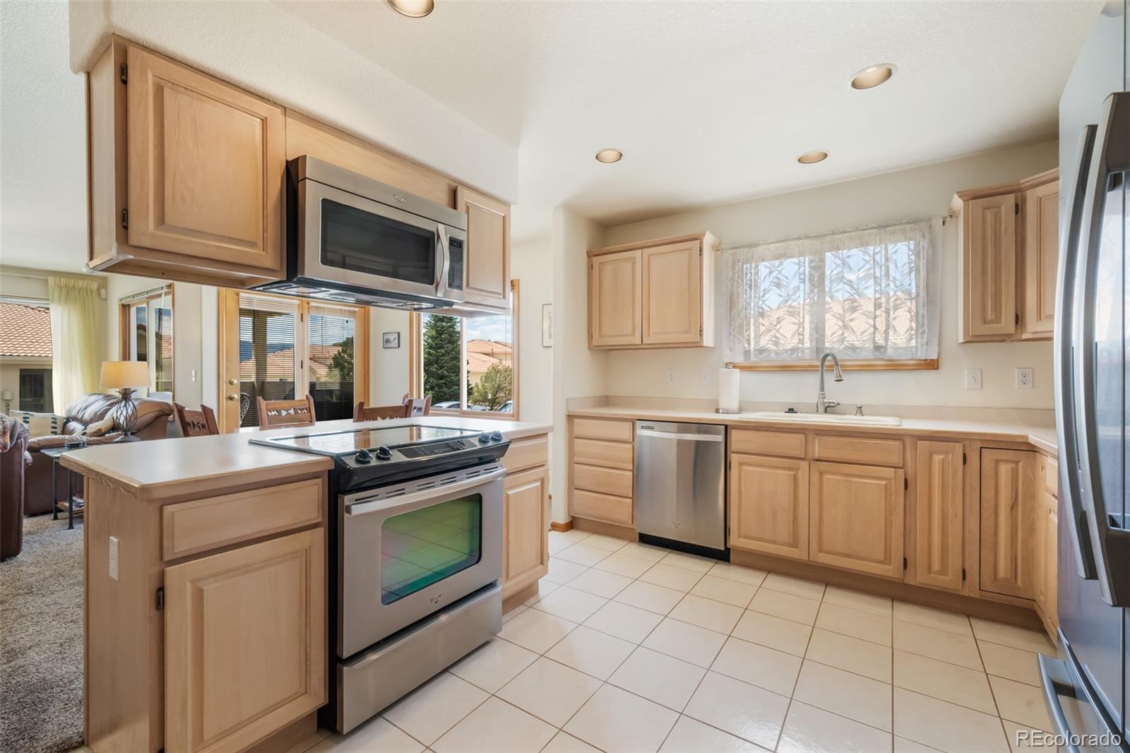 MLS Image #3 for 214  luxury lane,colorado springs, Colorado
