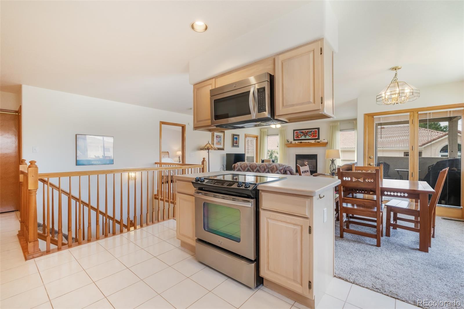 MLS Image #5 for 214  luxury lane,colorado springs, Colorado