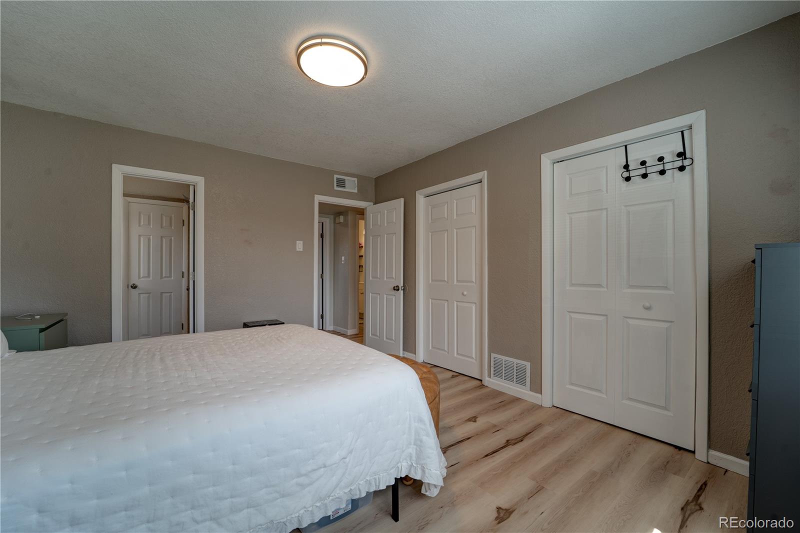 MLS Image #18 for 701  tucson ,aurora, Colorado