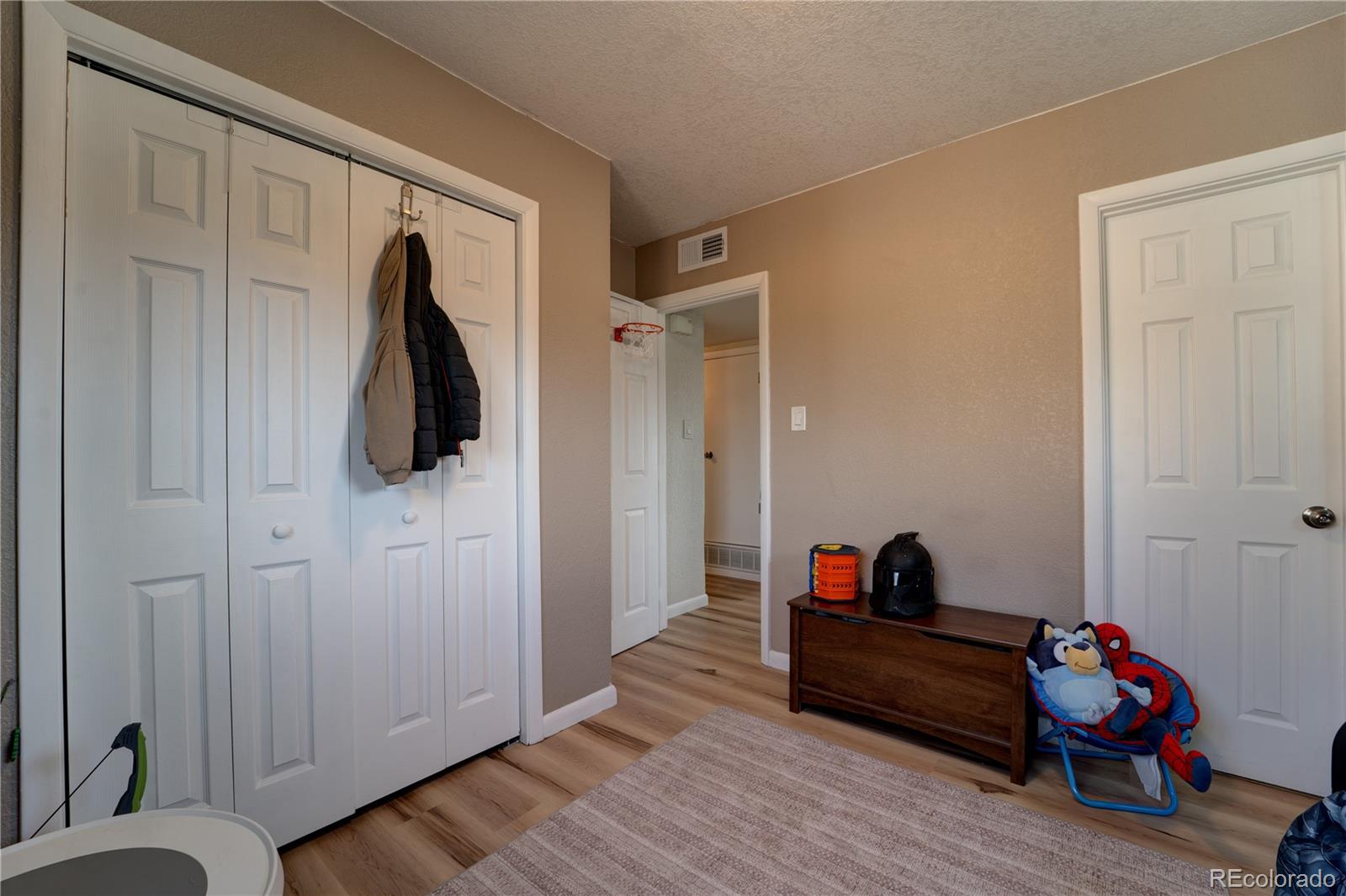 MLS Image #21 for 701  tucson ,aurora, Colorado