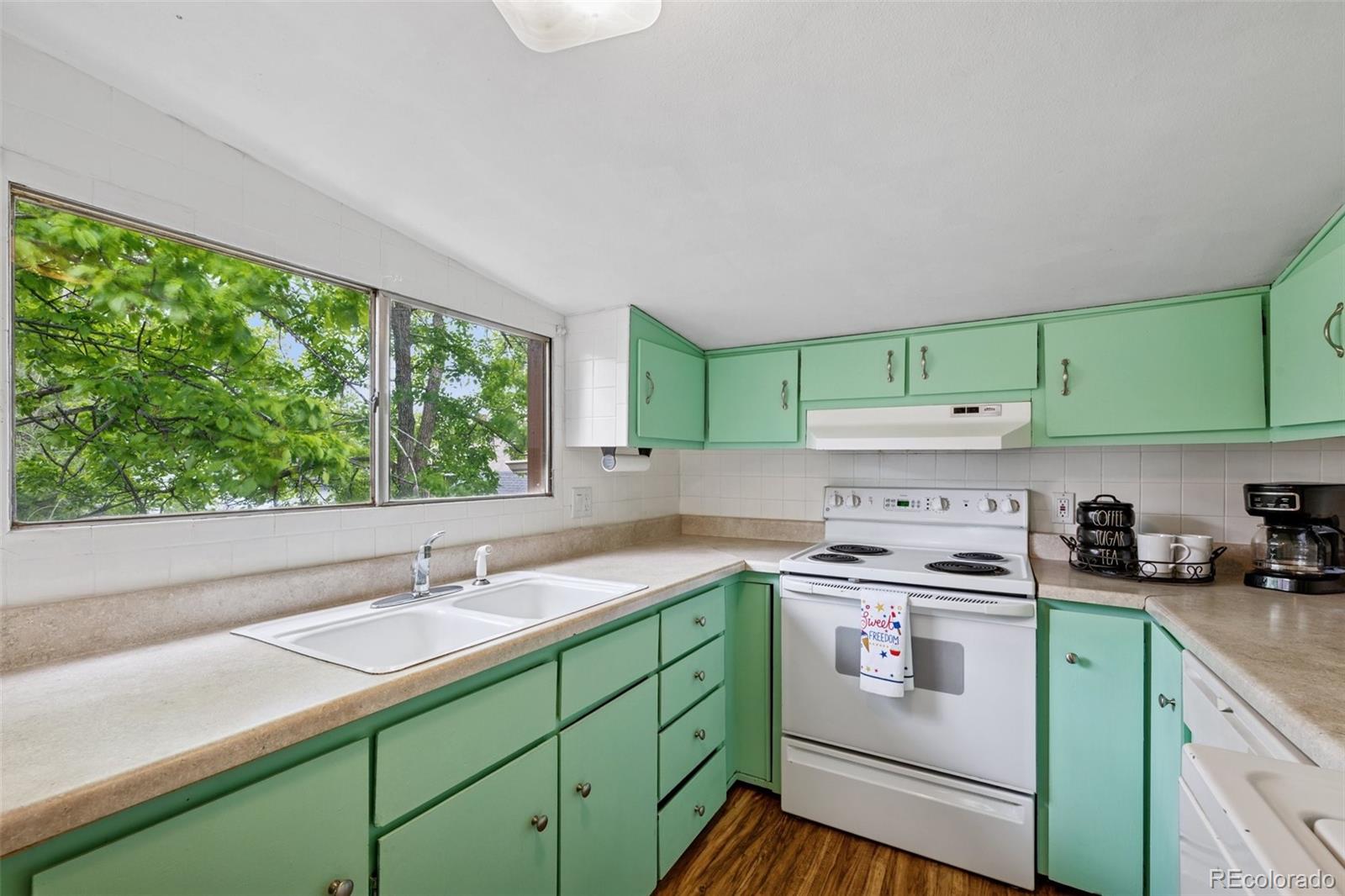 MLS Image #10 for 860  prospect place,manitou springs, Colorado